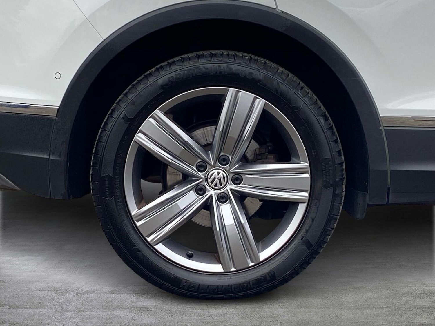 Used Volkswagen Tiguan 2016 for sale - 76860065: Photo 6