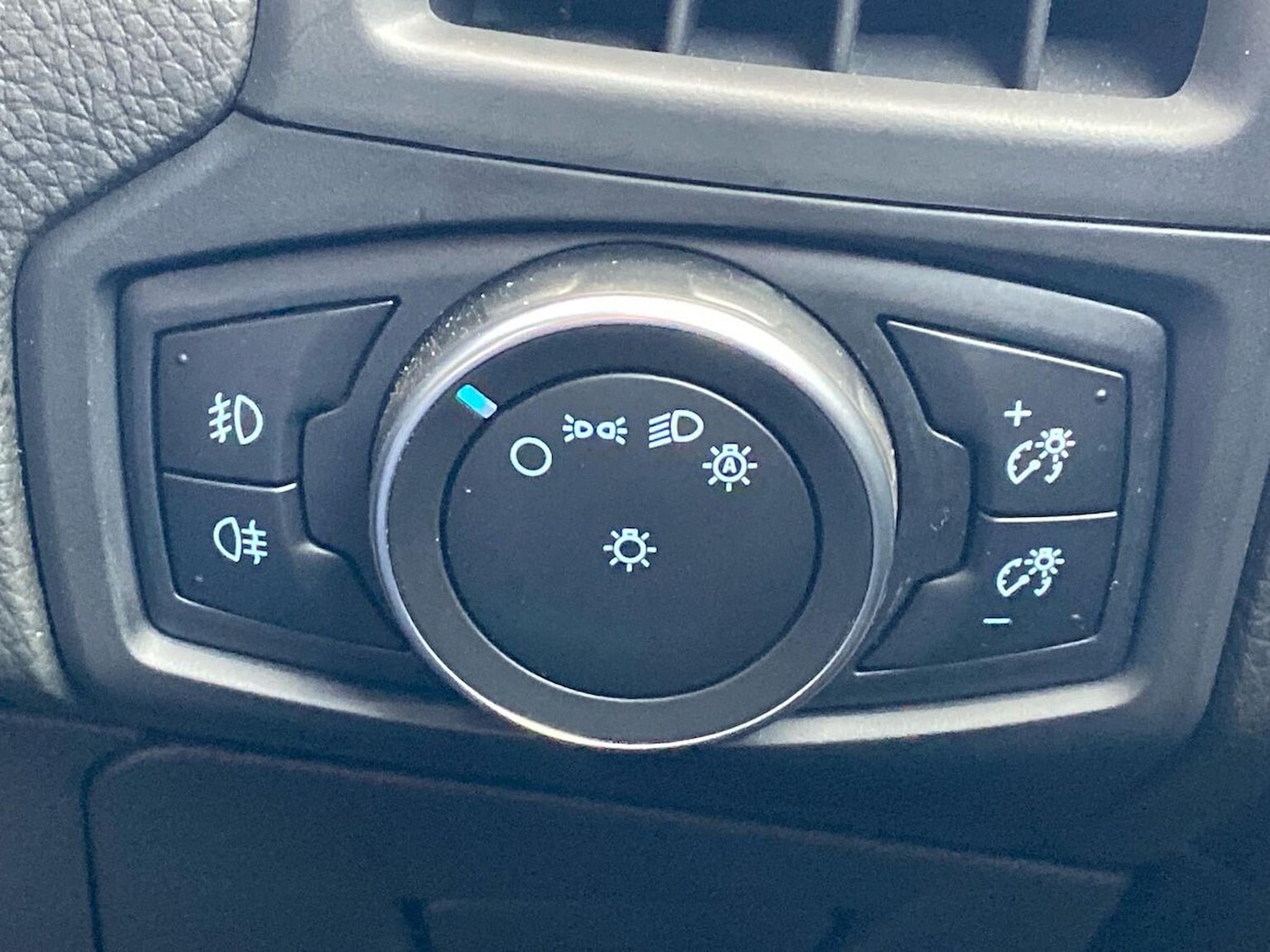 Used Ford Focus 2017 for sale - 76392501: Photo 22