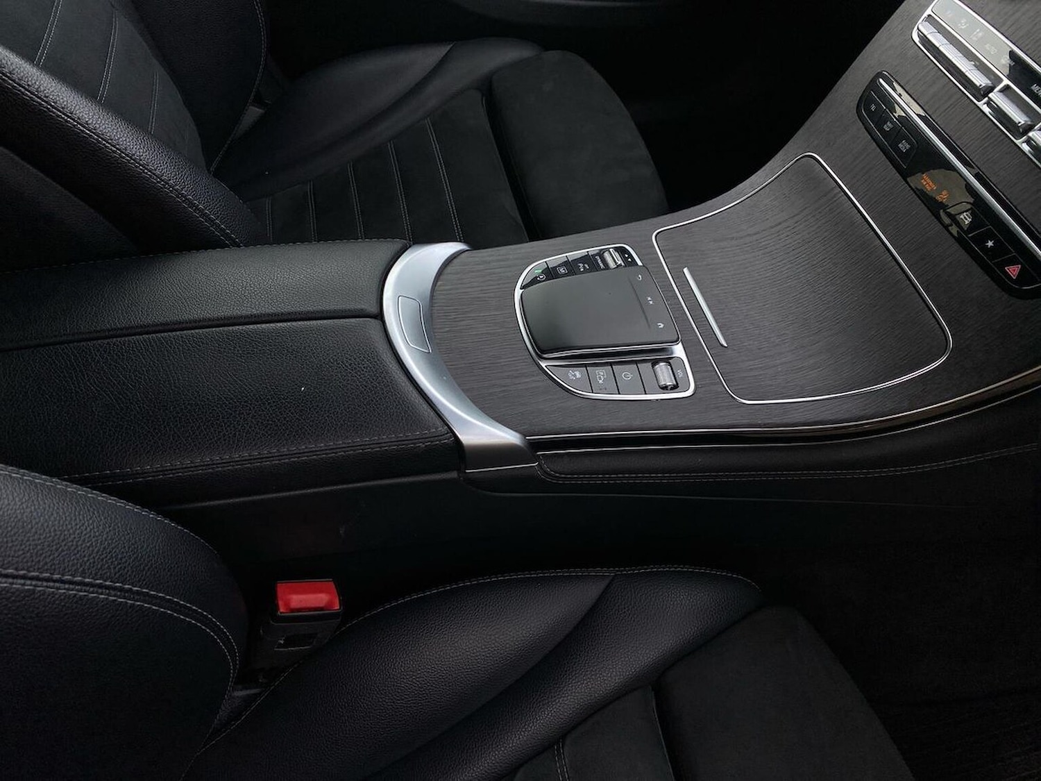 Used Mercedes-Benz GLC 2019 for sale - 76102468: Photo 13