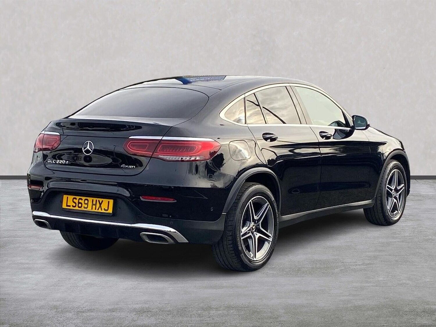Used Mercedes-Benz GLC 2019 for sale - 76102468: Photo 18