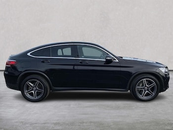Used Mercedes-Benz GLC 2019 for sale - 76102468: Photo 3