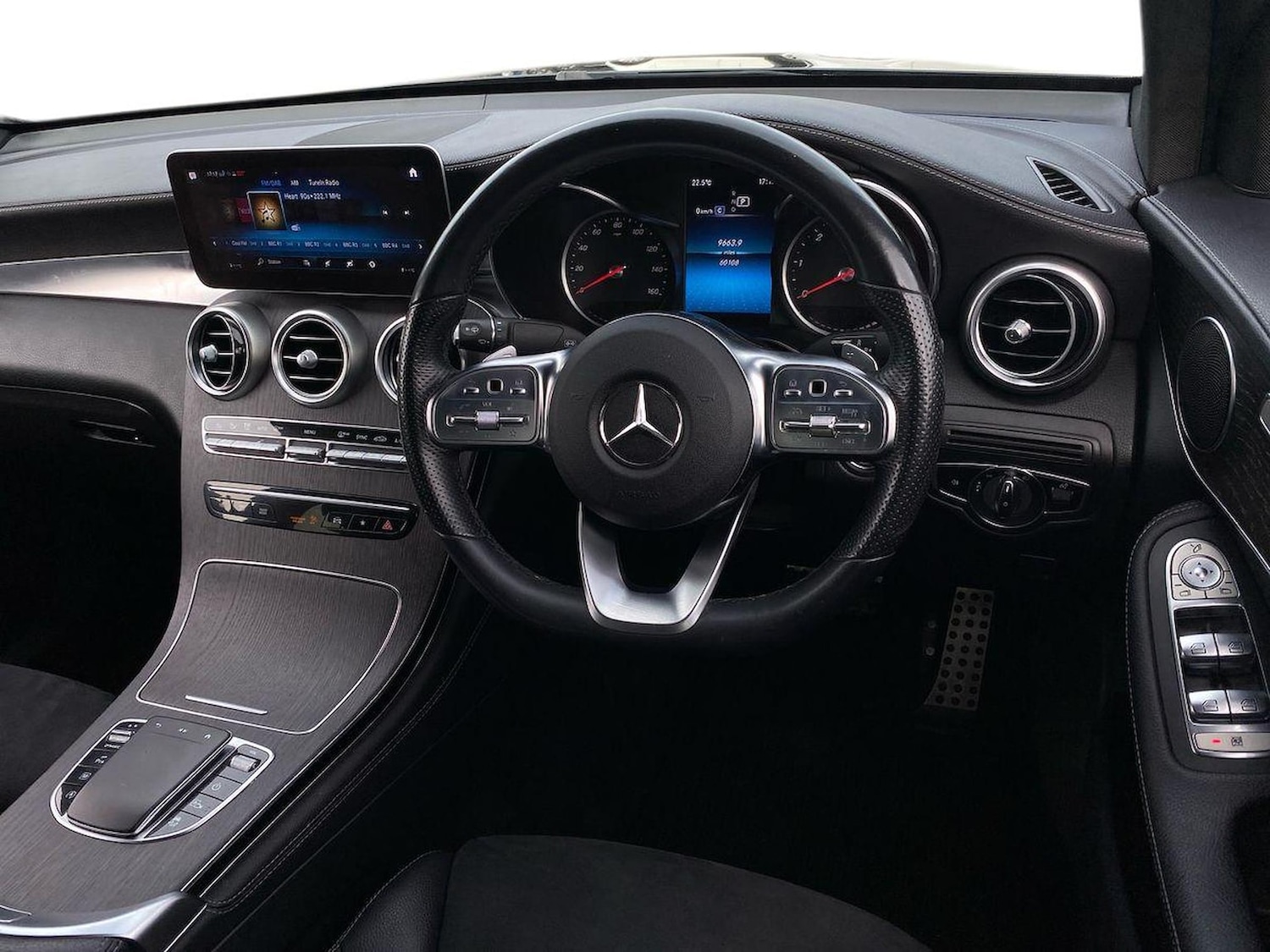 Used Mercedes-Benz GLC 2019 for sale - 76102468: Photo 9