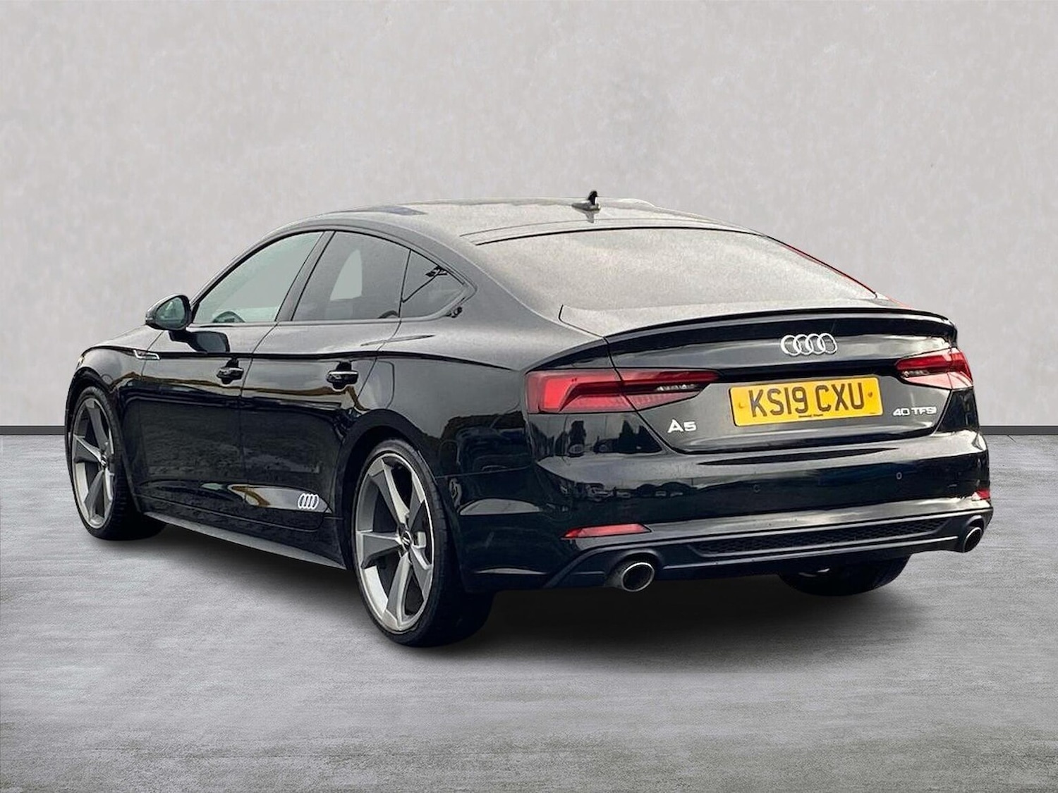 Used Audi A5 2019 for sale - 76347002: Photo 2