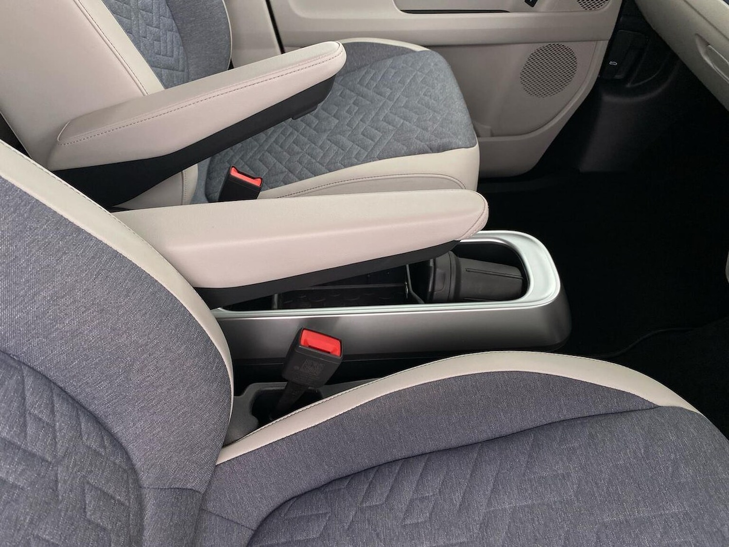 Used Volkswagen ID.Buzz 2023 for sale - 78192688: Photo 15