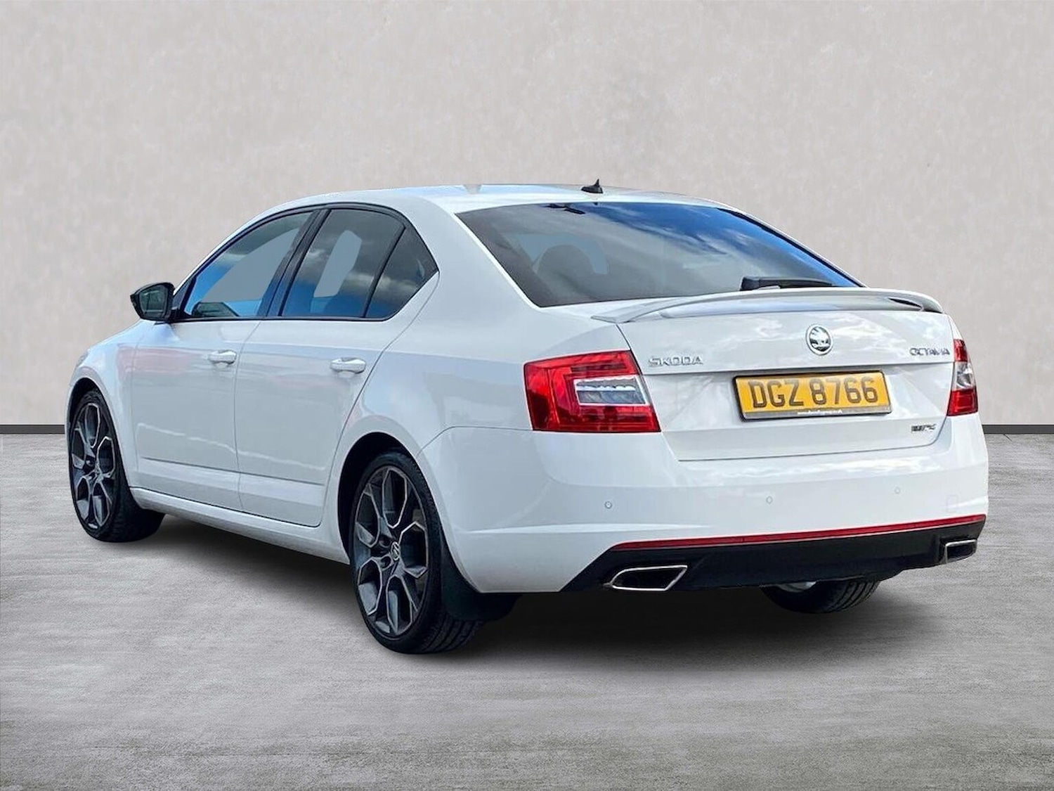 Used Skoda Octavia 2016 for sale - 76164938: Photo 2