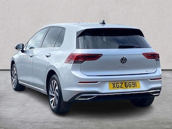 Used Volkswagen Golf 2022 for sale - 79341117: Photo