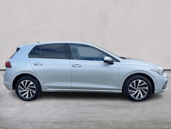 Used Volkswagen Golf 2022 for sale - 79341117: Photo