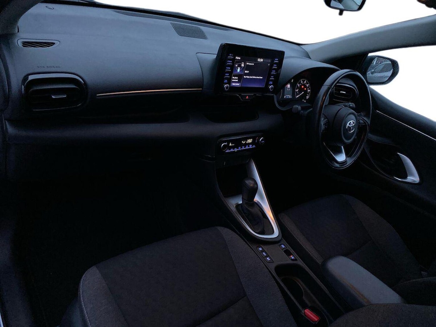 Used Toyota Yaris 2022 for sale - 76821683: Photo 7