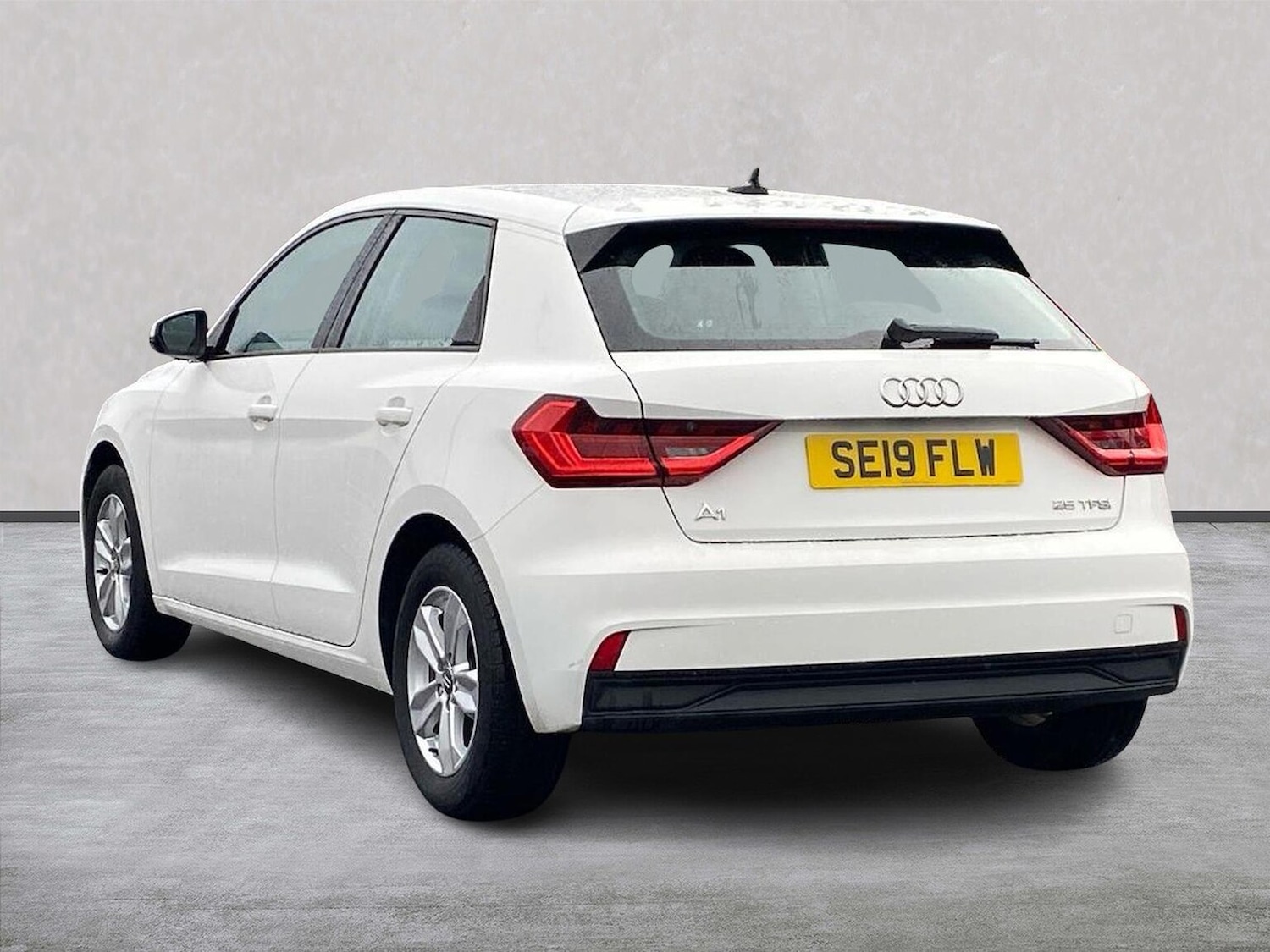 Used Audi A1 2019 for sale - 76413965: Photo 2