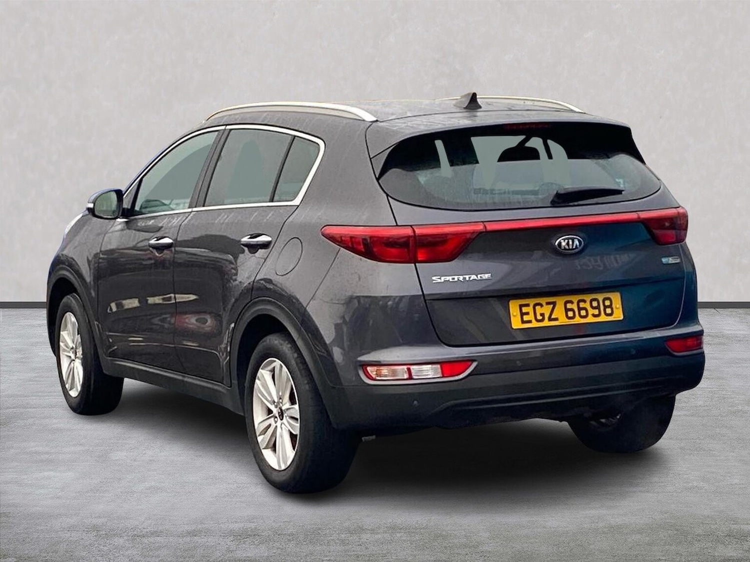 Used Kia Sportage 2017 for sale - 76845244: Photo 2