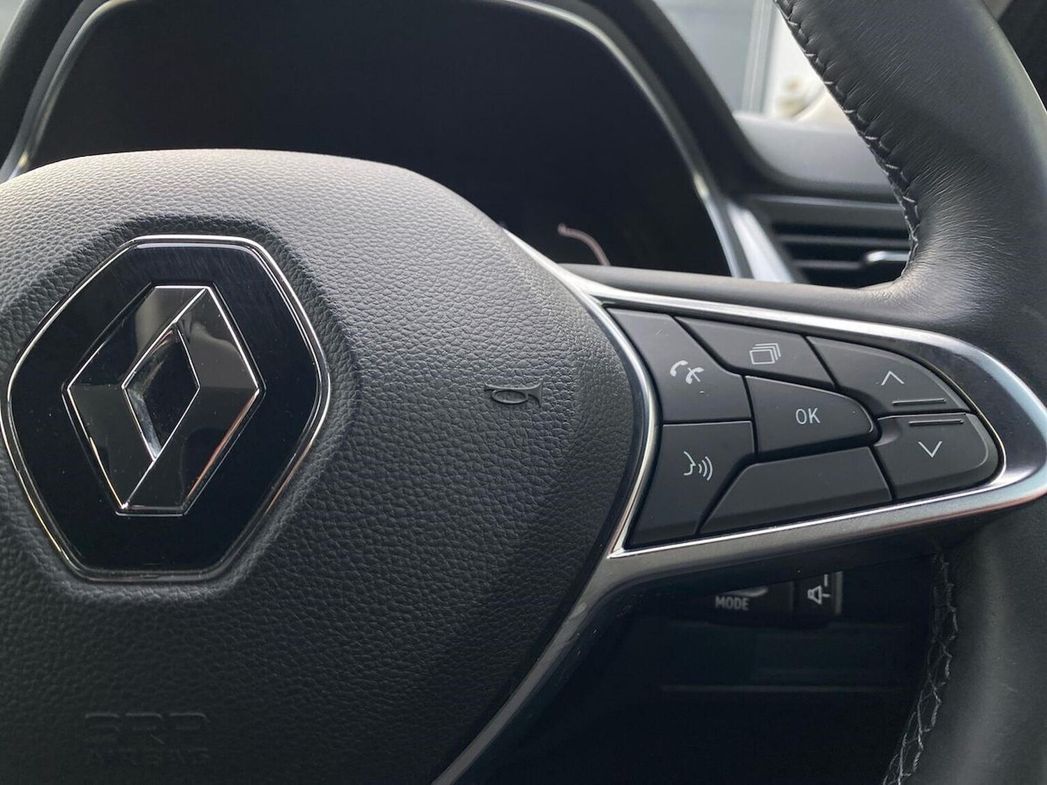 Used Renault Captur 2021 for sale - 76769962: Photo 26