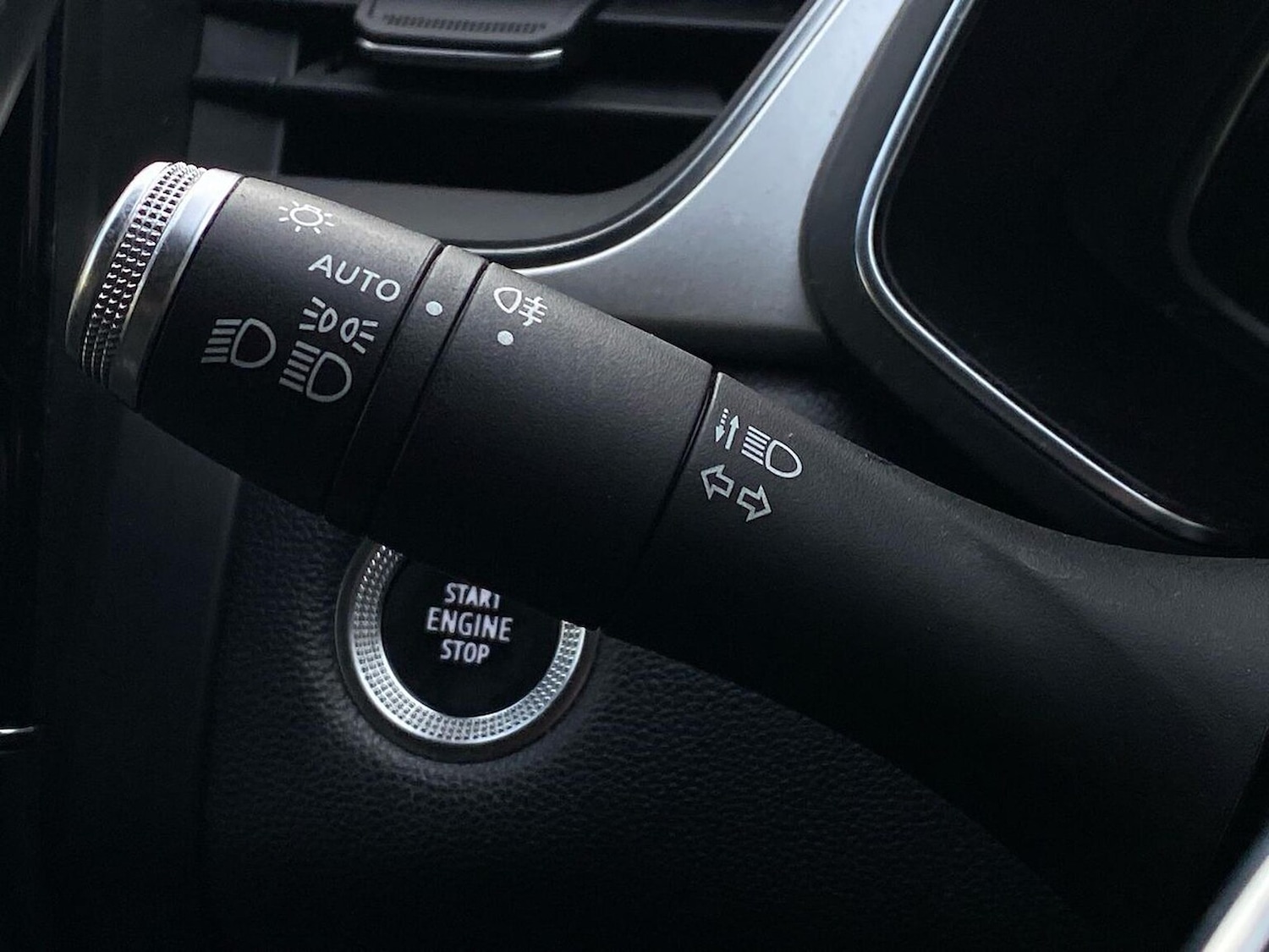 Used Renault Captur 2021 for sale - 76769962: Photo 29