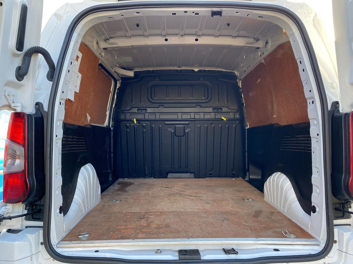 Used Vauxhall Combo 2022 for sale - 76413937: Photo 17