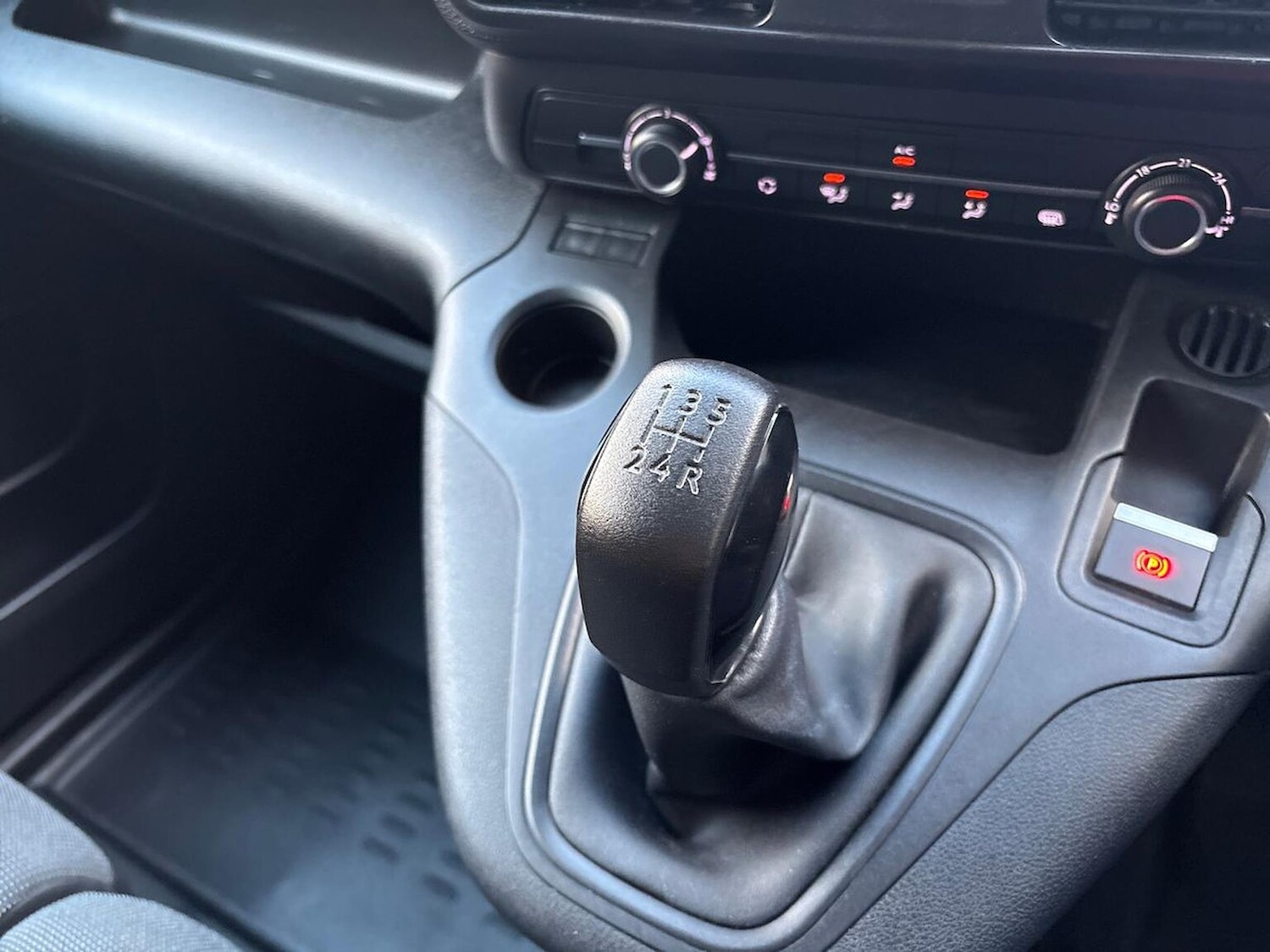 Used Peugeot Partner 2021 for sale - 76906329: Photo 13