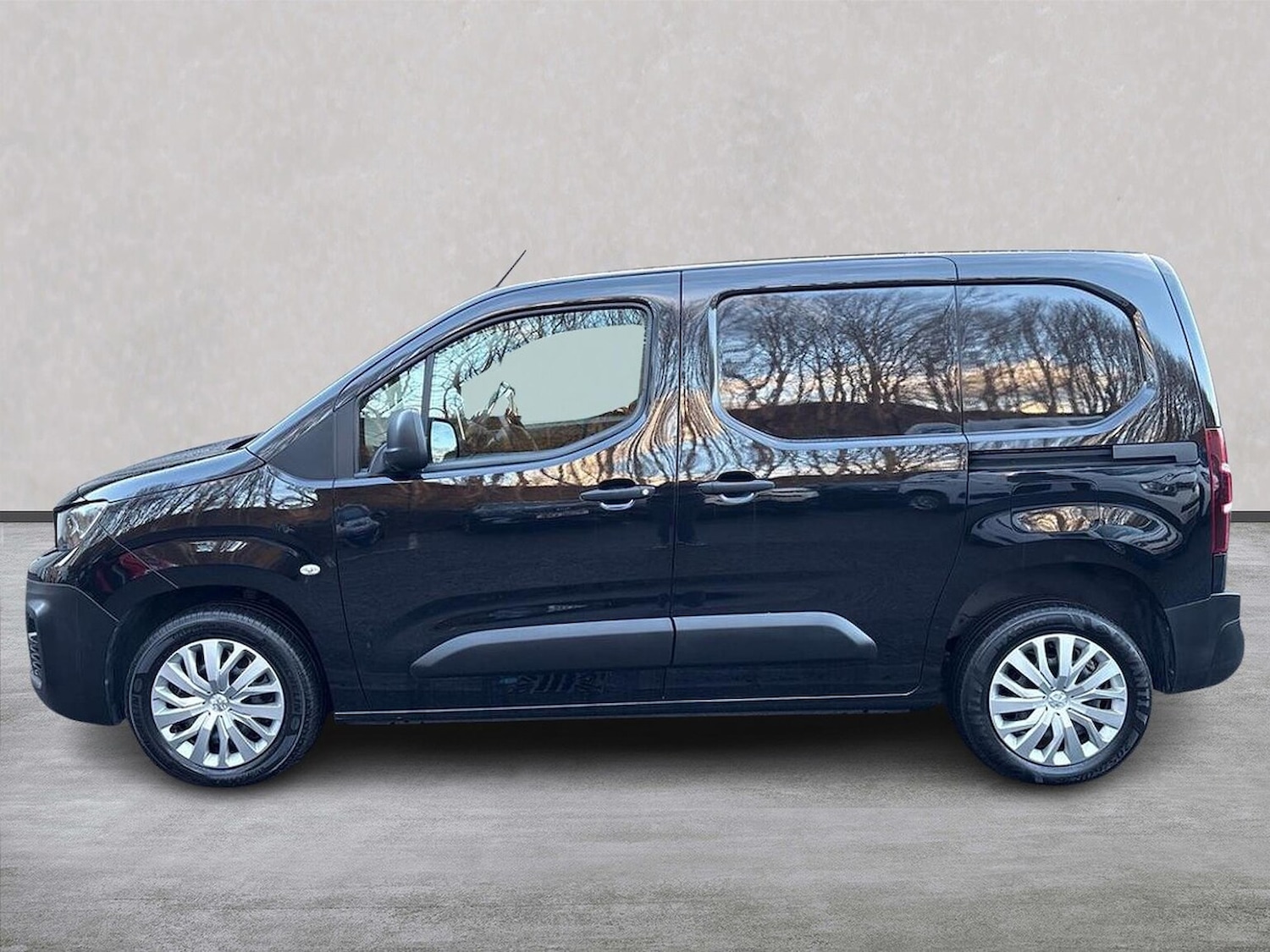 Used Peugeot Partner 2021 for sale - 76906329: Photo 19