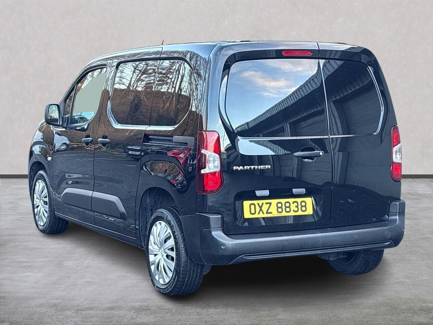 Used Peugeot Partner 2021 for sale - 76906329: Photo 2