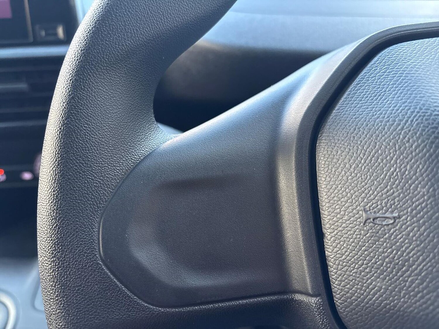 Used Peugeot Partner 2021 for sale - 76906329: Photo 24