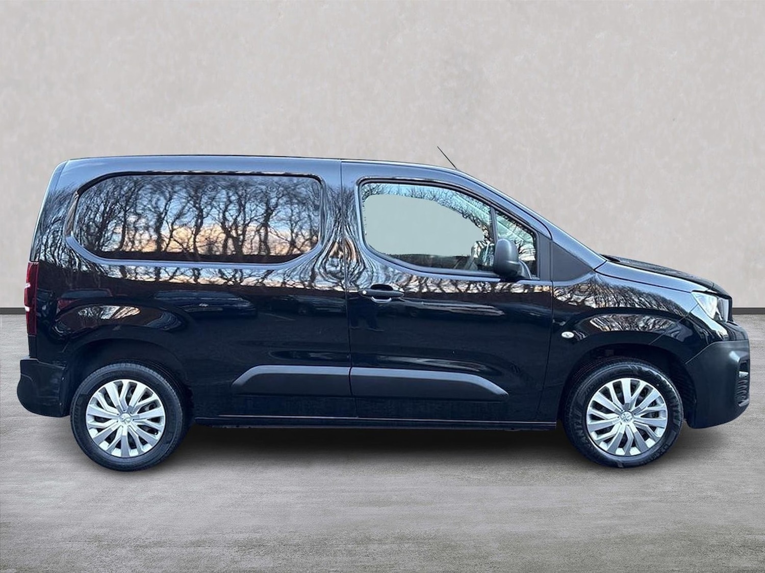 Used Peugeot Partner 2021 for sale - 76906329: Photo 3