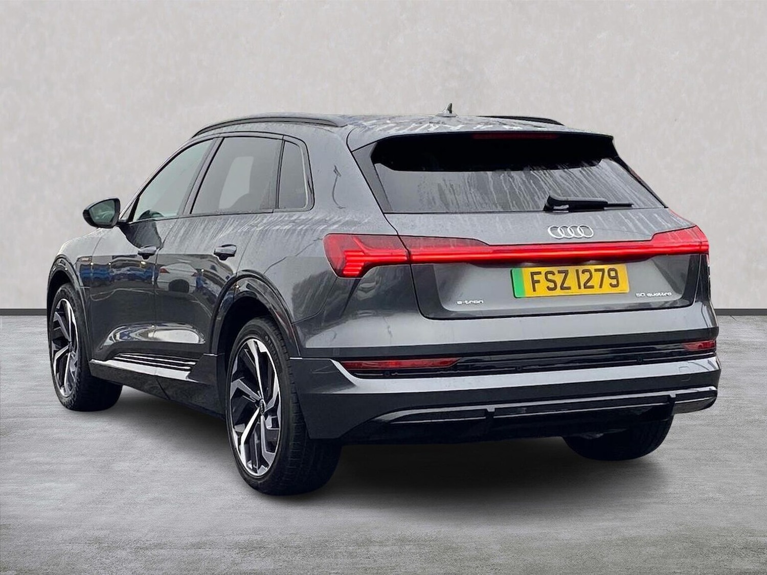 Used Audi e-tron 2021 for sale - 76532453: Photo 2