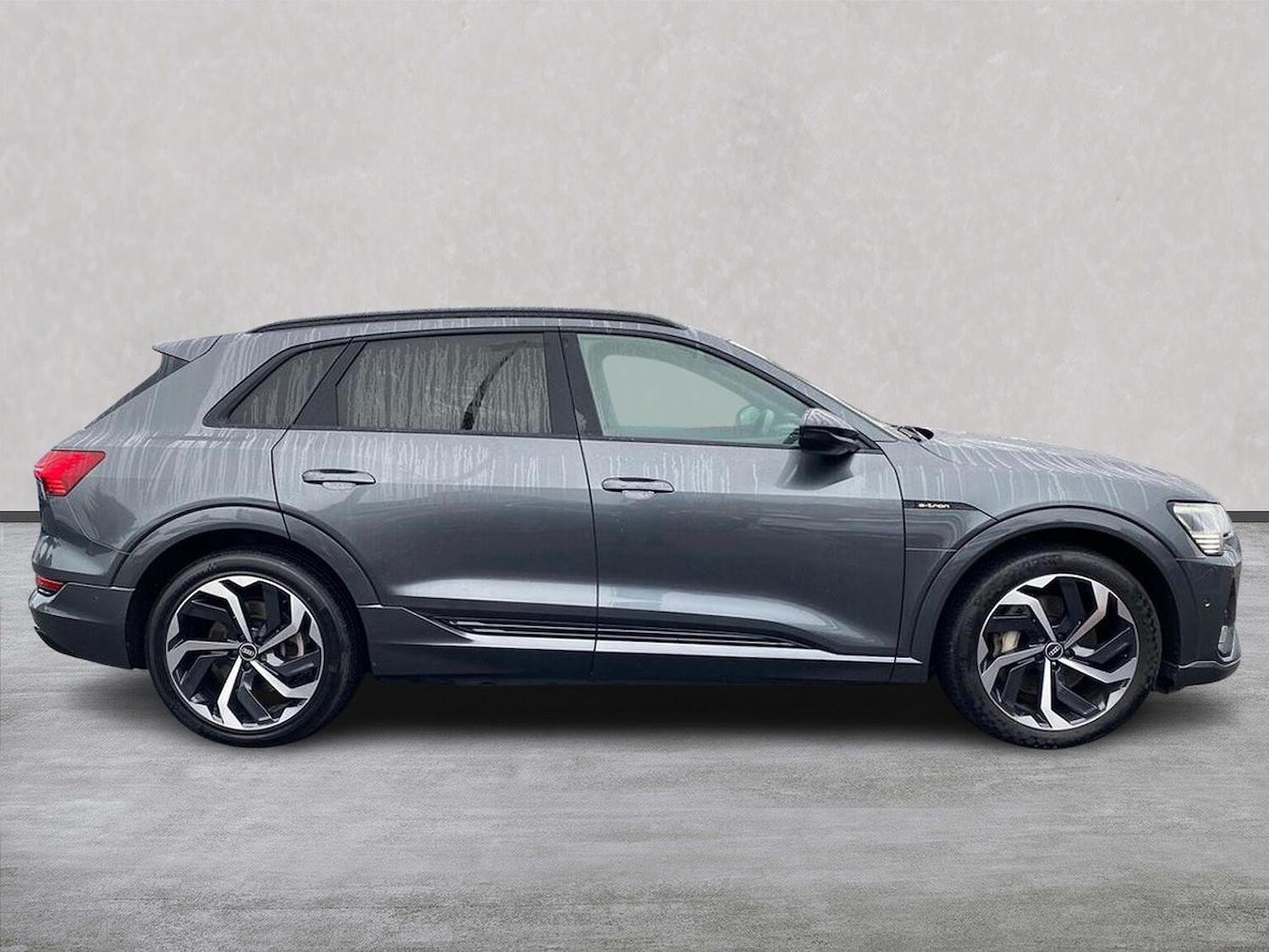 Used Audi e-tron 2021 for sale - 76532453: Photo 3