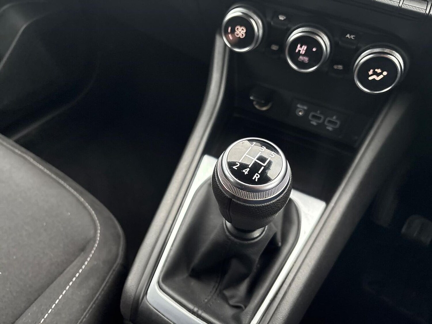 Used Renault Captur 2020 for sale - 78026095: Photo 13