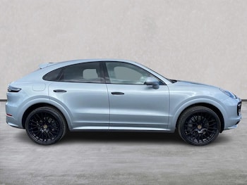 Used Porsche Cayenne 2020 for sale - 76093587: Photo