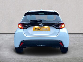 Used Toyota Yaris 2022 for sale - 77008271: Photo