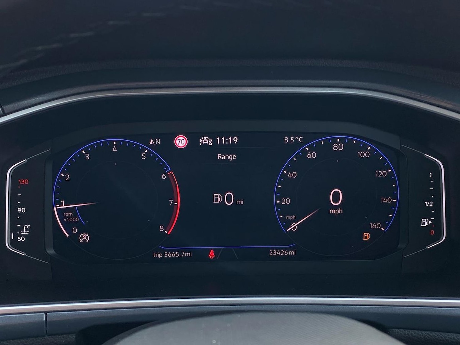 Used Volkswagen T-Roc 2023 for sale - 76541885: Photo 10