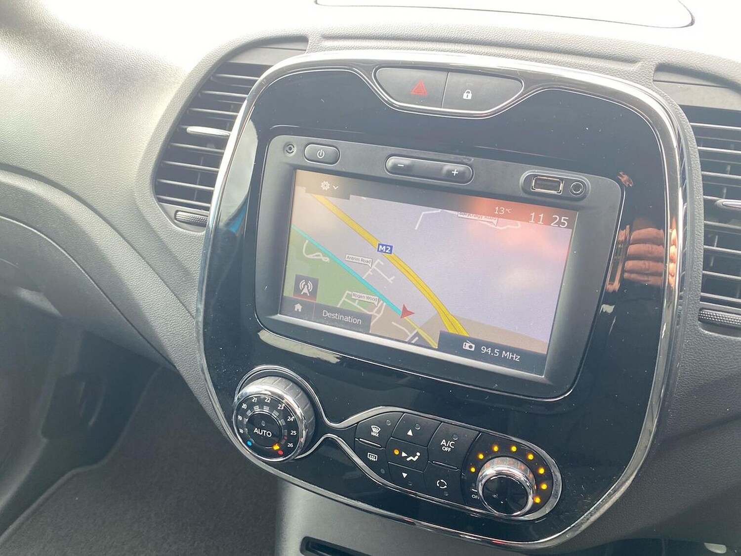 Used Renault Captur 2016 for sale - 76588609: Photo 24