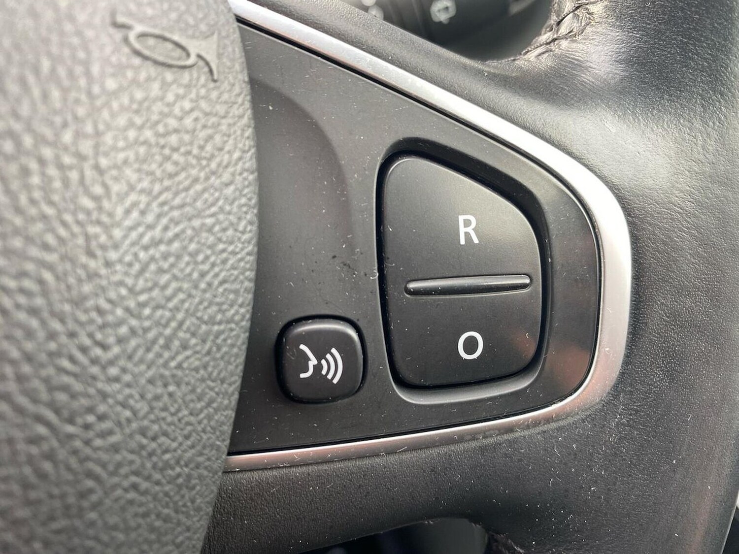 Used Renault Captur 2016 for sale - 76588609: Photo 25