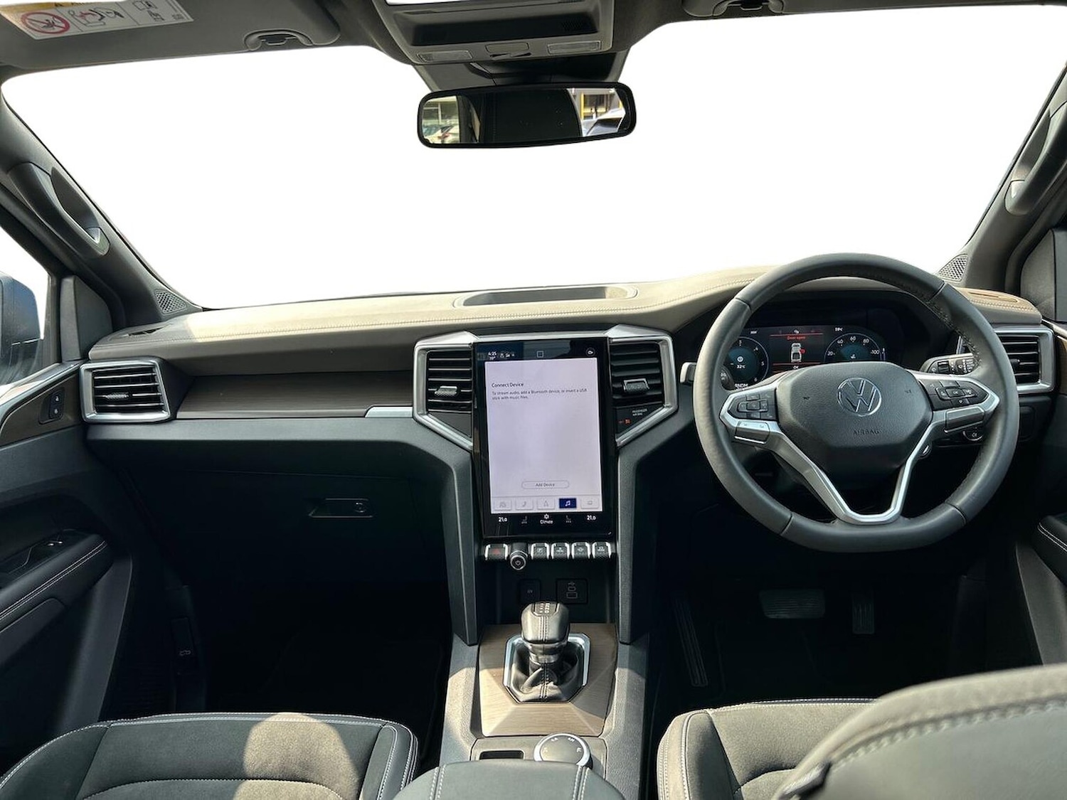 Used Volkswagen Amarok 2024 for sale - 76968959: Photo 8