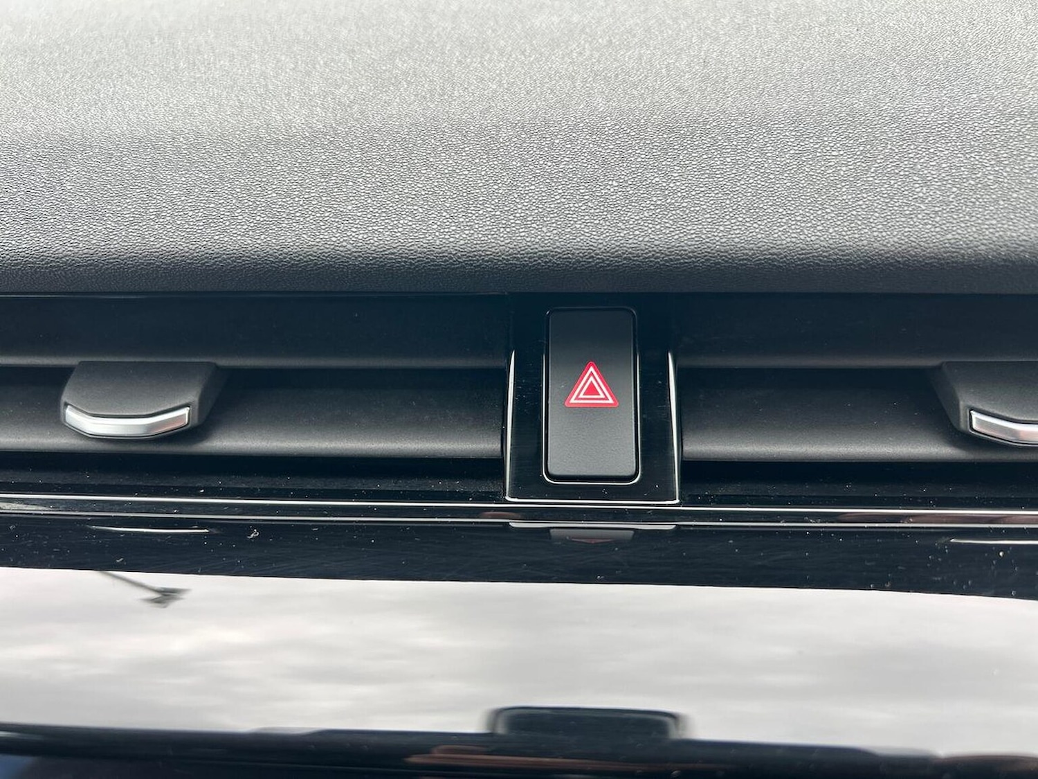 Used Land Rover Discovery Sport 2020 for sale - 77889345: Photo 22