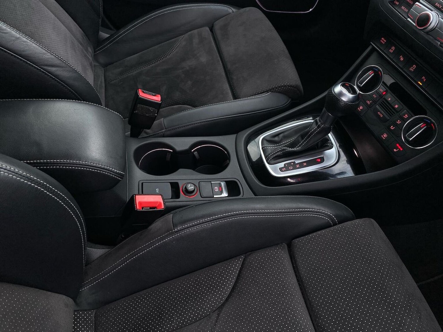 Used Audi Q3 2017 for sale - 76986869: Photo 13