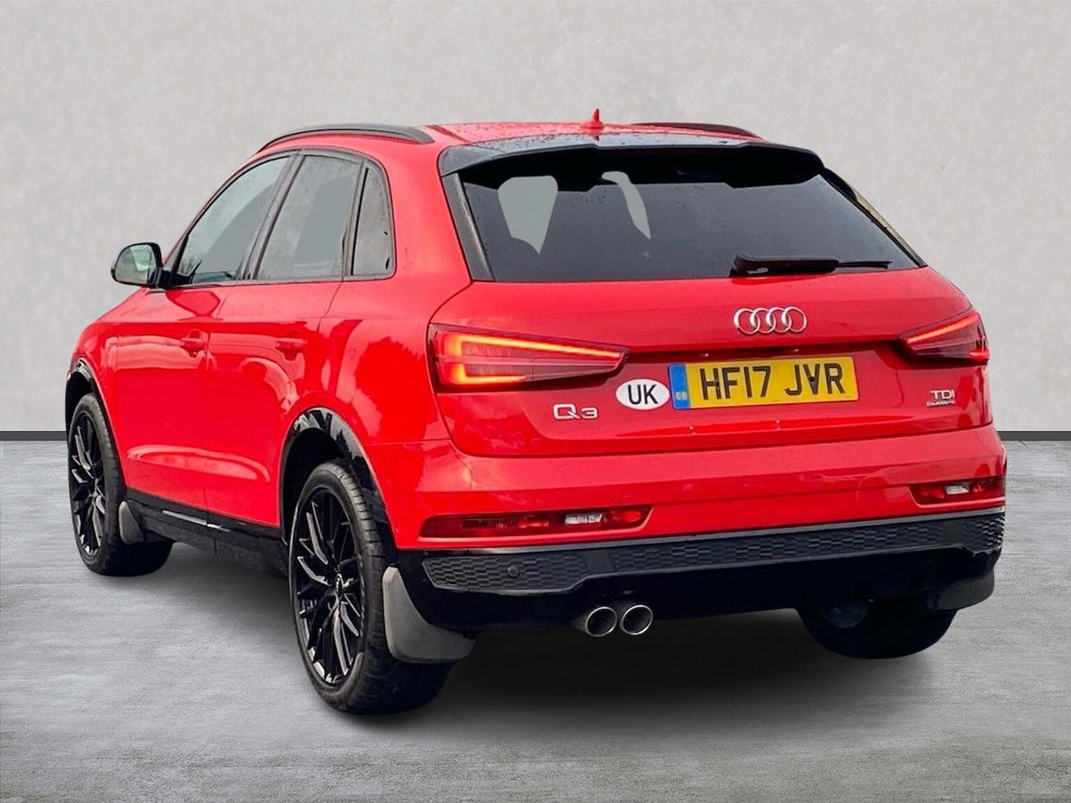 Used Audi Q3 2017 for sale - 76986869: Photo 2