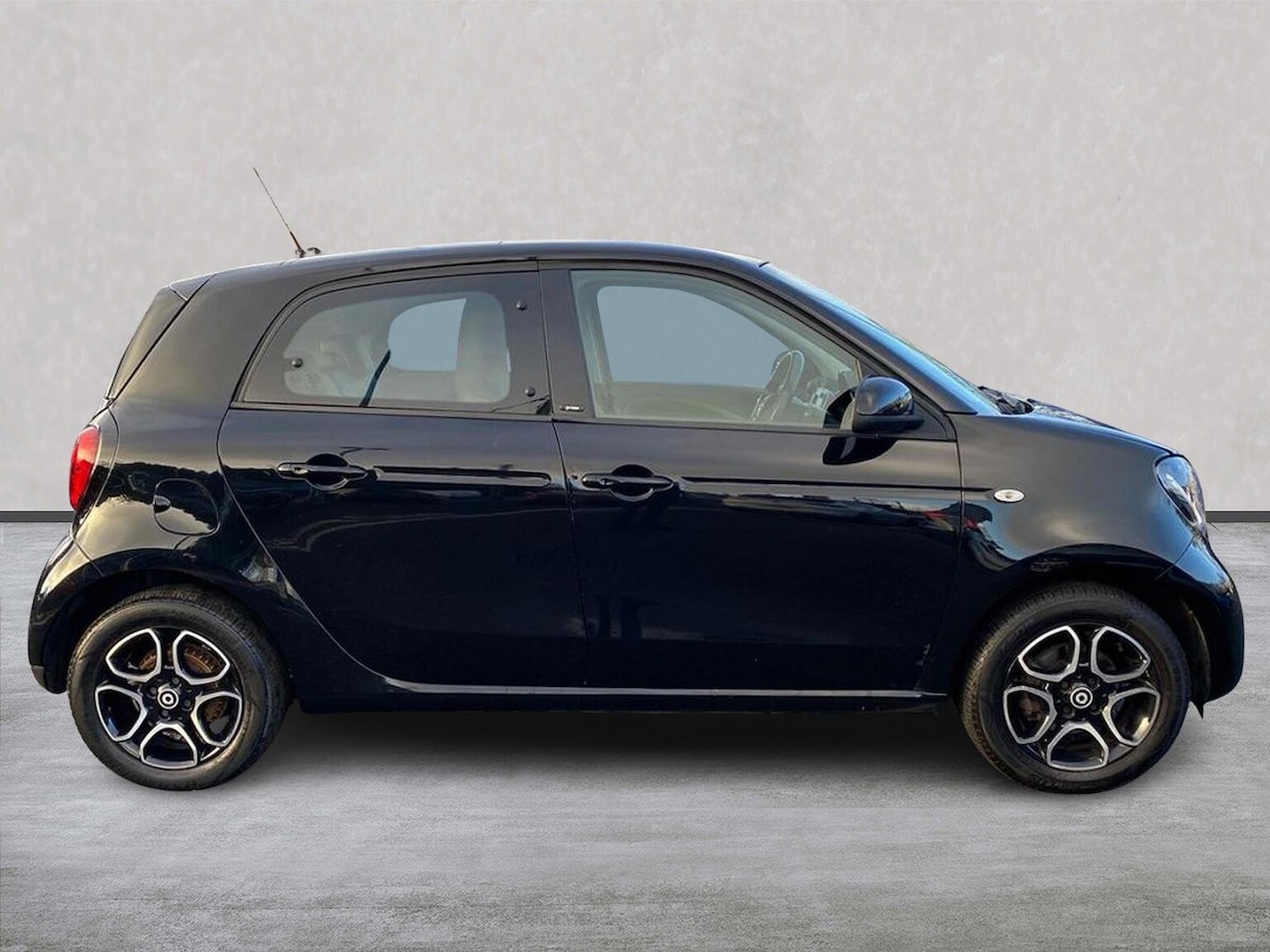 Used smart forfour 2017 for sale - 76860068: Photo 3