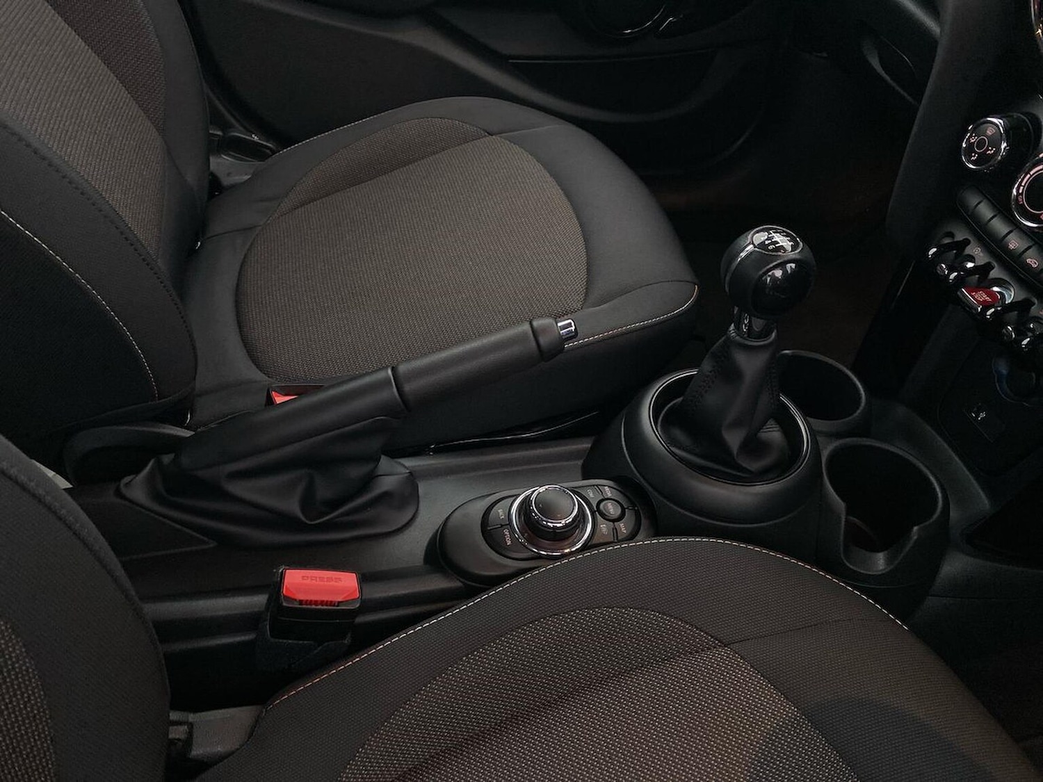 Used MINI Hatch 2022 for sale - 77676352: Photo 13