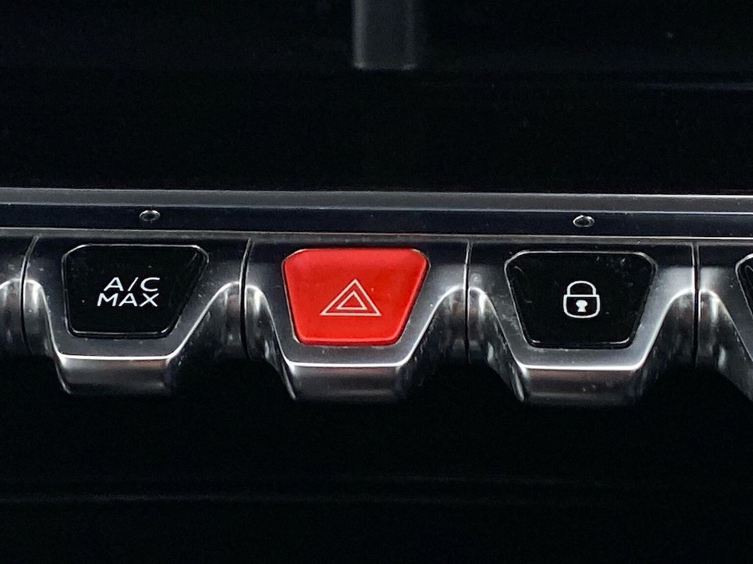 Used Peugeot 2008 2021 for sale - 77983996: Photo 22