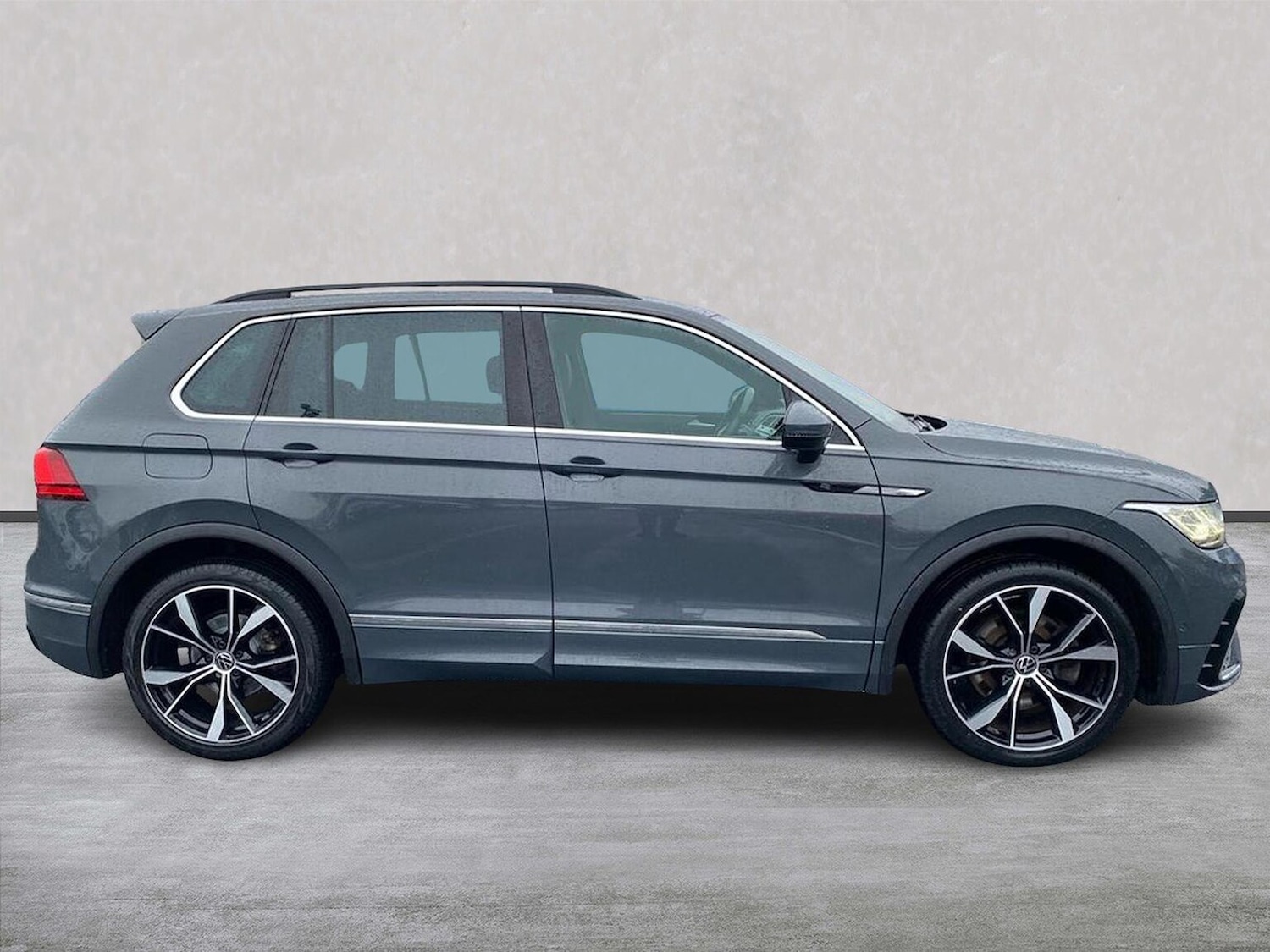 Used Volkswagen Tiguan 2021 for sale - 77688081: Photo 3