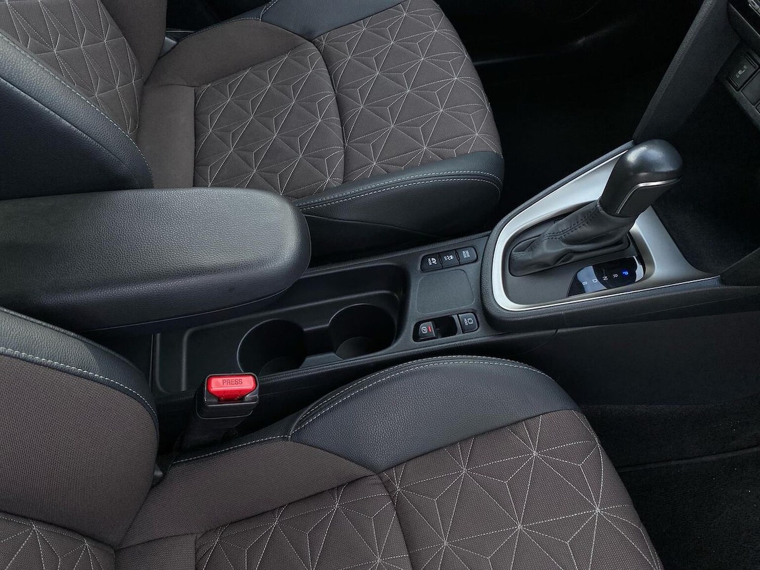 Used Toyota Yaris Cross 2022 for sale - 78192654: Photo 15