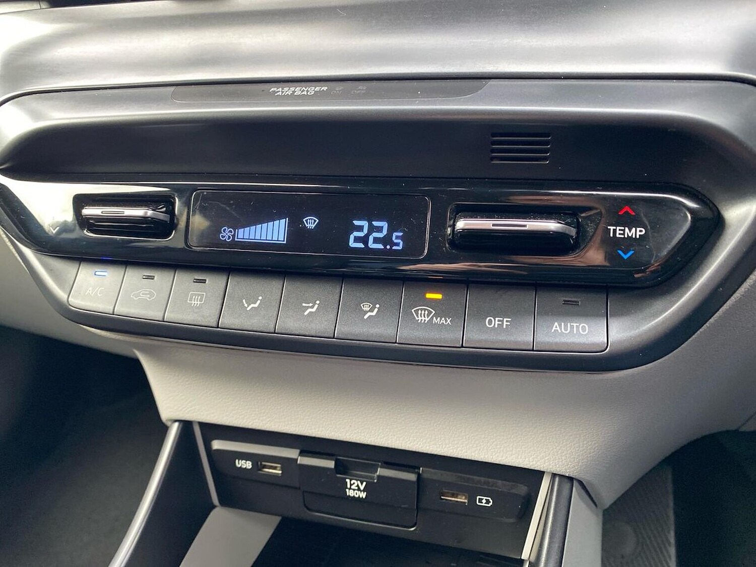 Used Hyundai i20 2023 for sale - 78195224: Photo 14