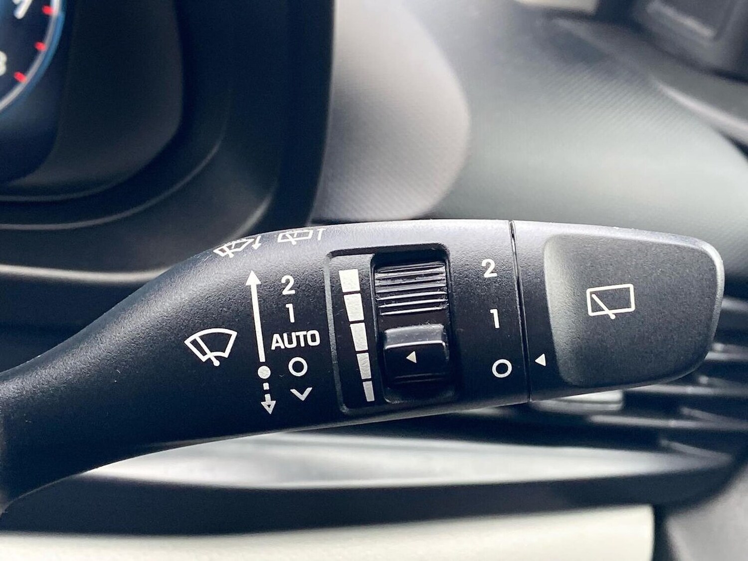 Used Hyundai i20 2023 for sale - 78195224: Photo 30