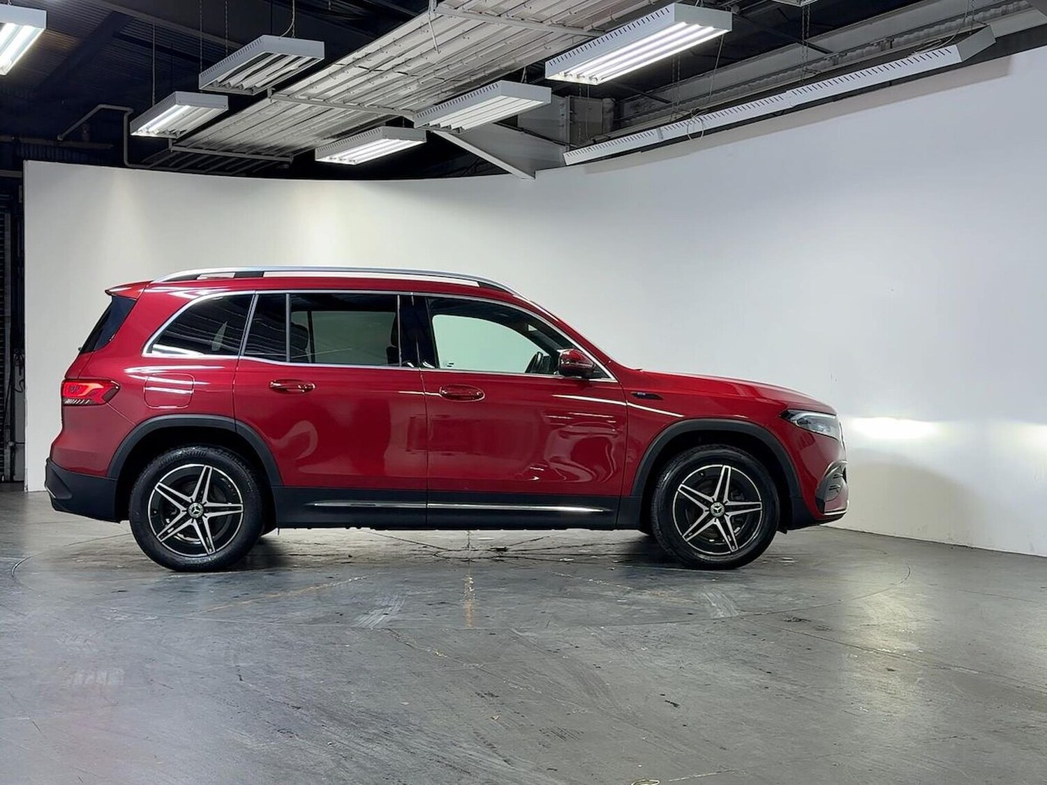 Used Mercedes-Benz EQB 2022 for sale - 76577239: Photo 3