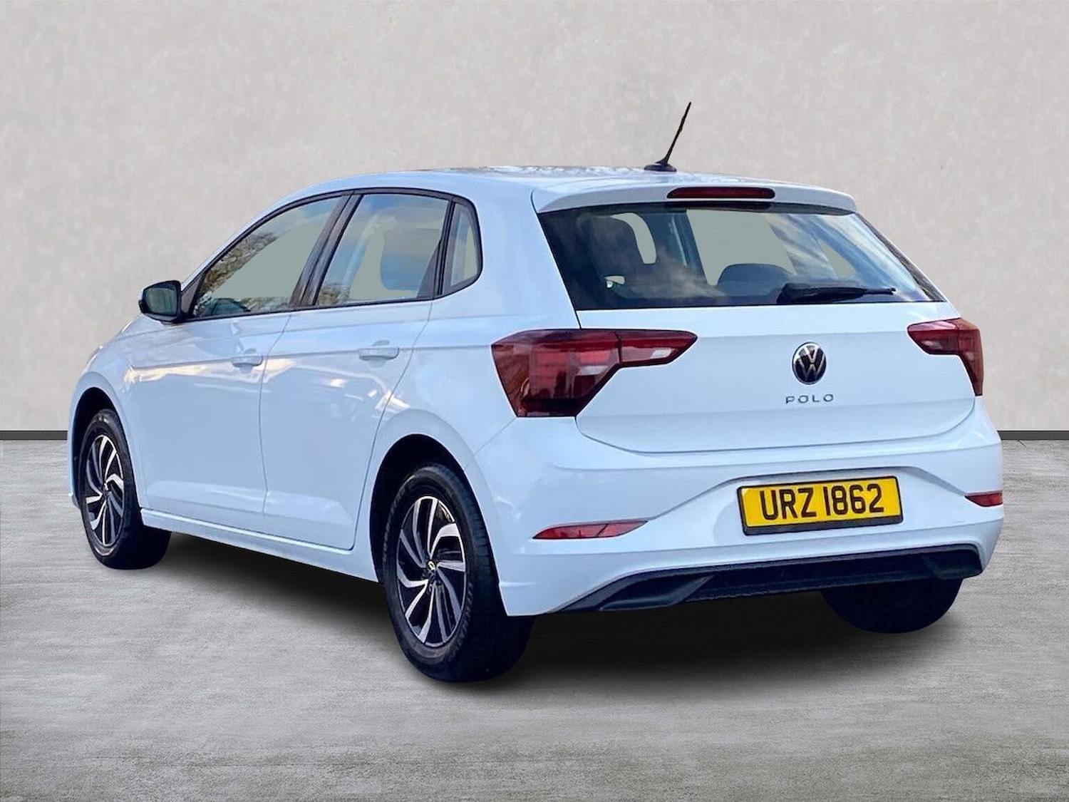 Used Volkswagen Polo 2022 for sale - 77077987: Photo 2