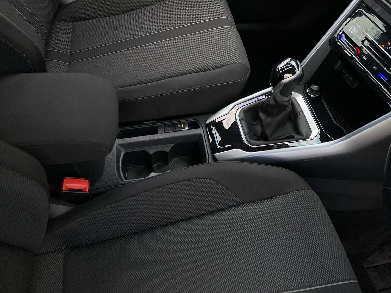 Used Volkswagen T-Roc 2023 for sale - 76035755: Photo 13