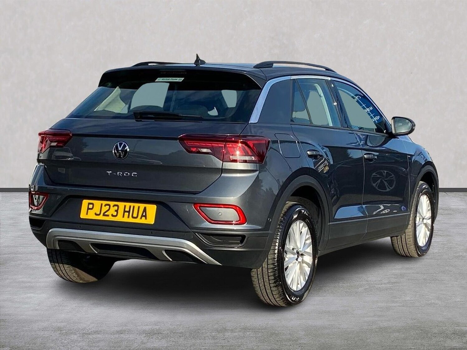 Used Volkswagen T-Roc 2023 for sale - 76035755: Photo 18