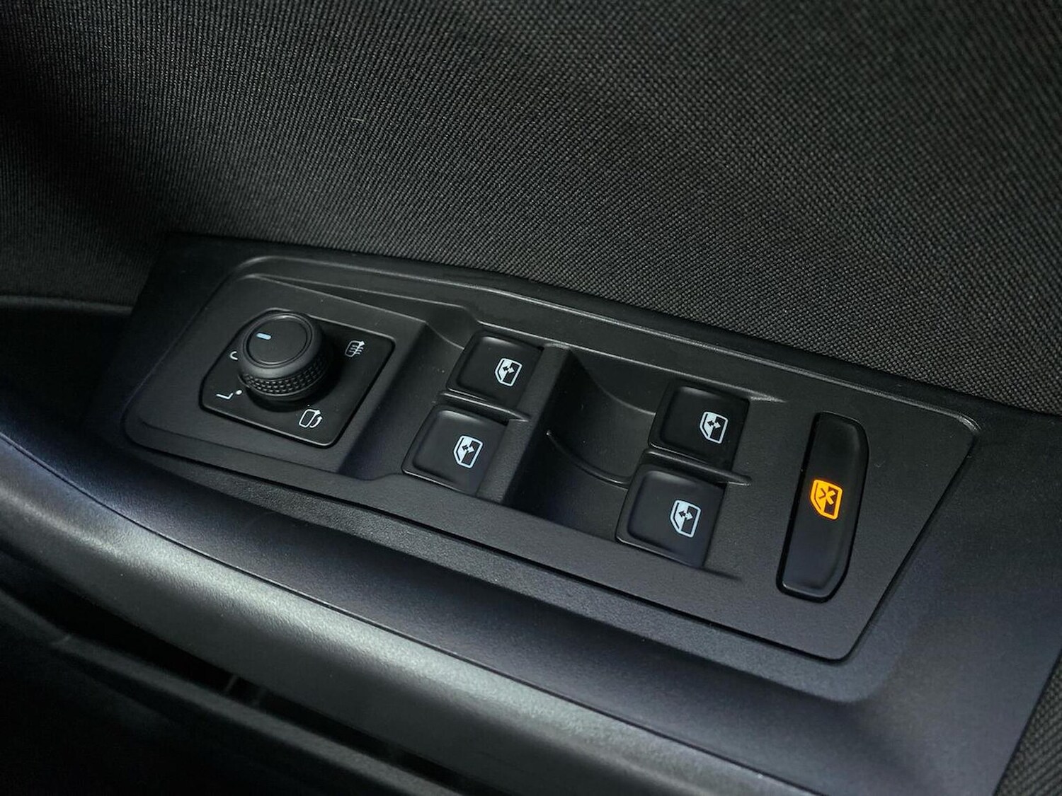 Used Volkswagen T-Roc 2023 for sale - 76035755: Photo 21
