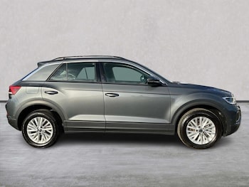 Used Volkswagen T-Roc 2023 for sale - 76035755: Photo 3