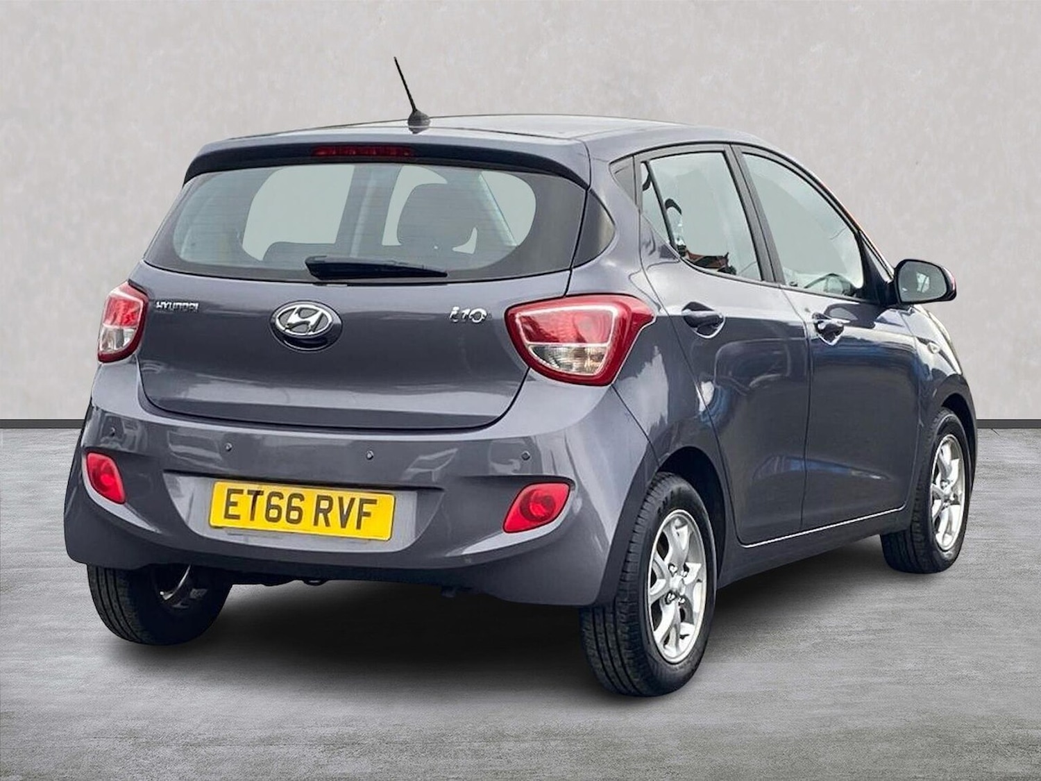 Used Hyundai i10 2017 for sale - 76392458: Photo 18