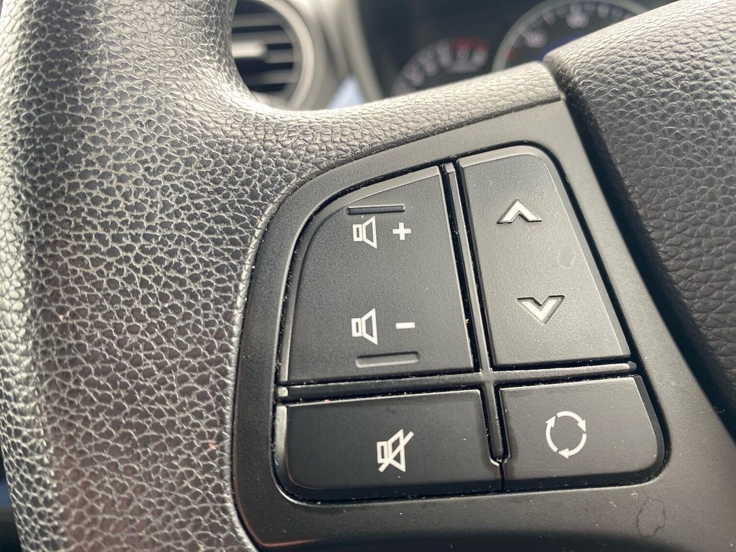 Used Hyundai i10 2017 for sale - 76392458: Photo 25