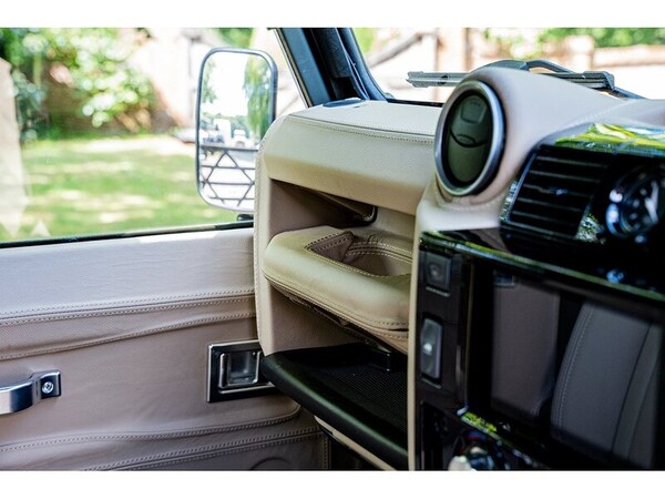 Used Land Rover Defender 90 2013 for sale - 75249178: Photo 39